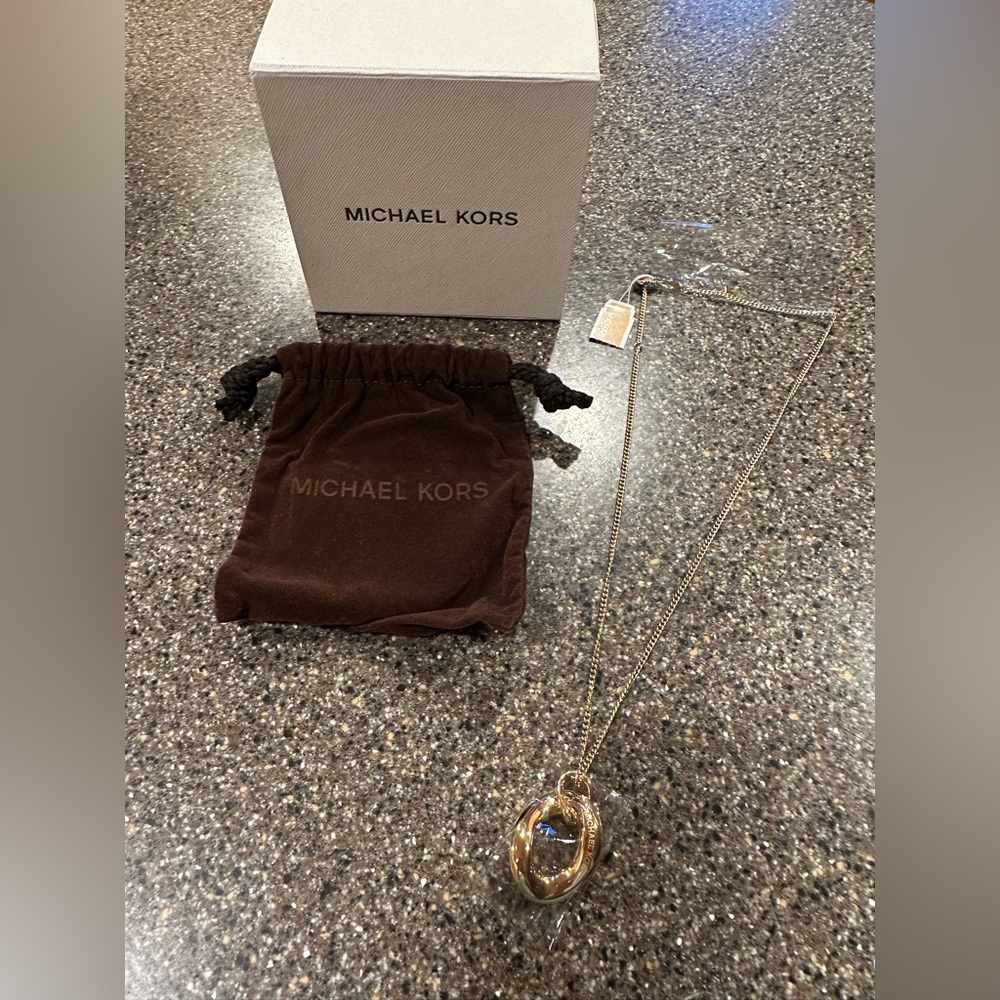 Nwt Michael joes gold necklace